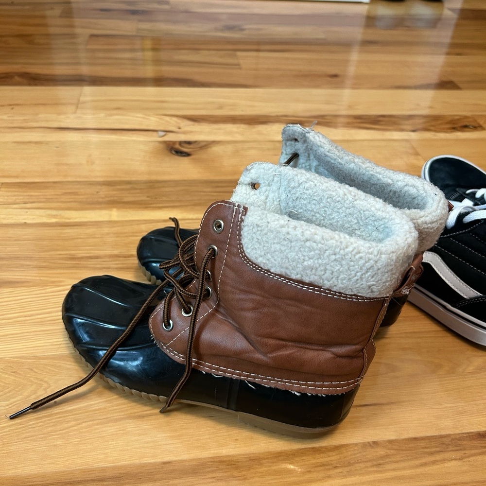 duck boots